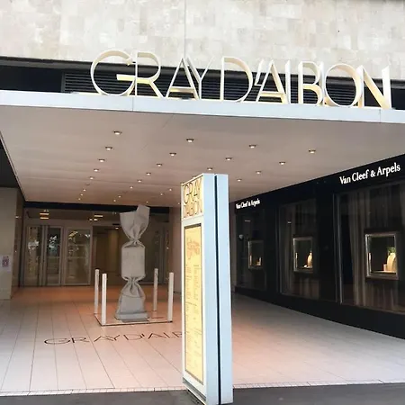 Gray D'albion * Cannes